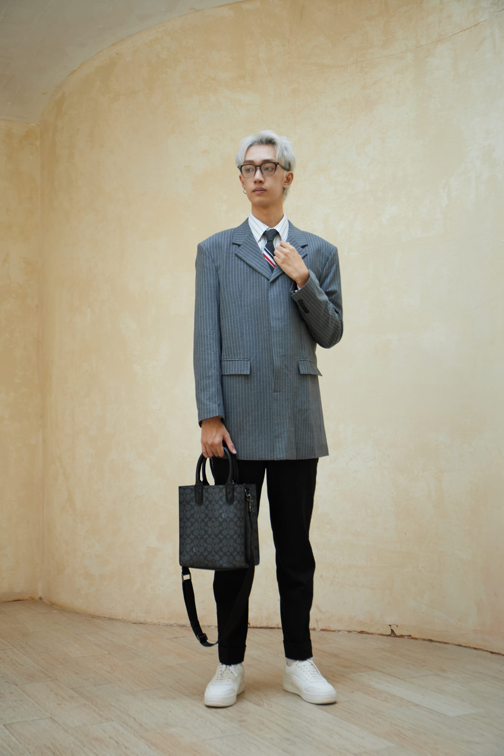 thombrowne774
